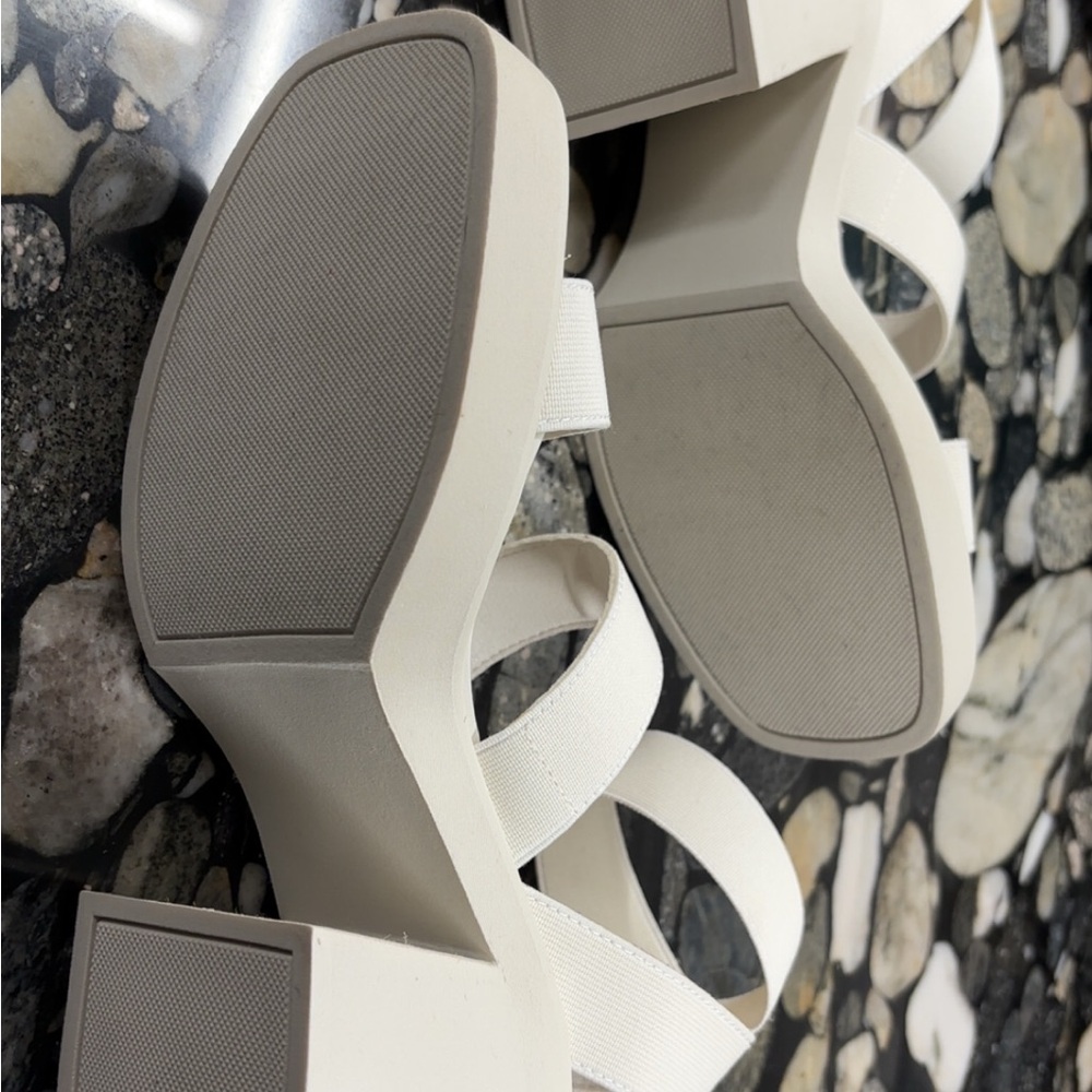 7.5 Madden Girl Elegant White Platform Sandals BRAND NEW - Picture 3 of 5